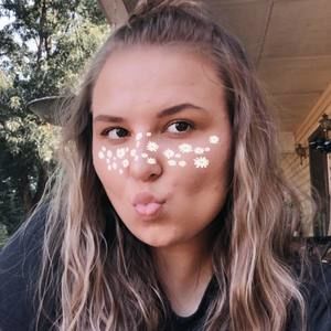 Meet your Posher, Kiley